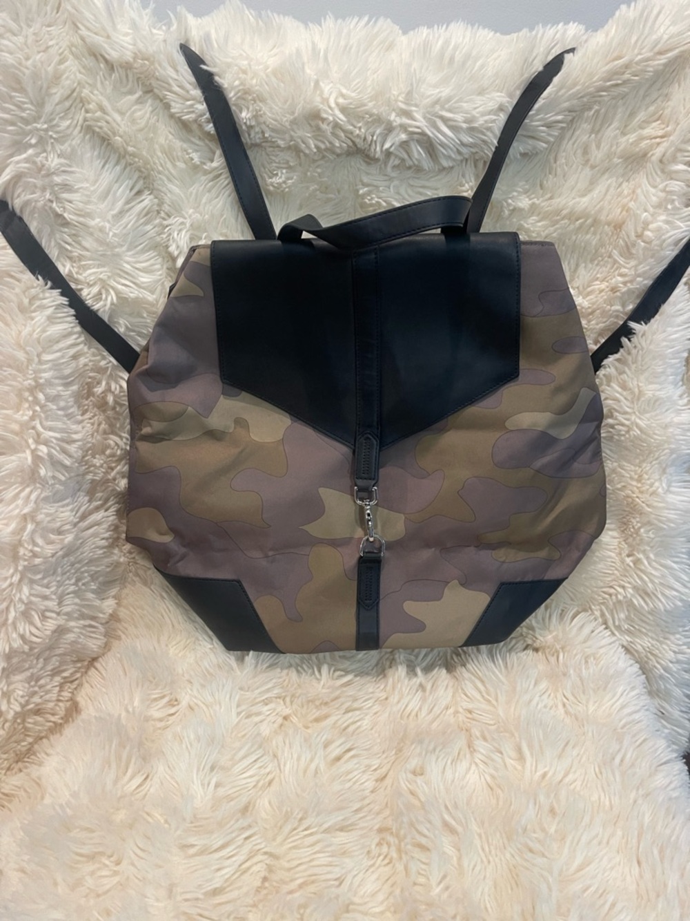 Stella & Dot Camo Backpack with Floral Liner